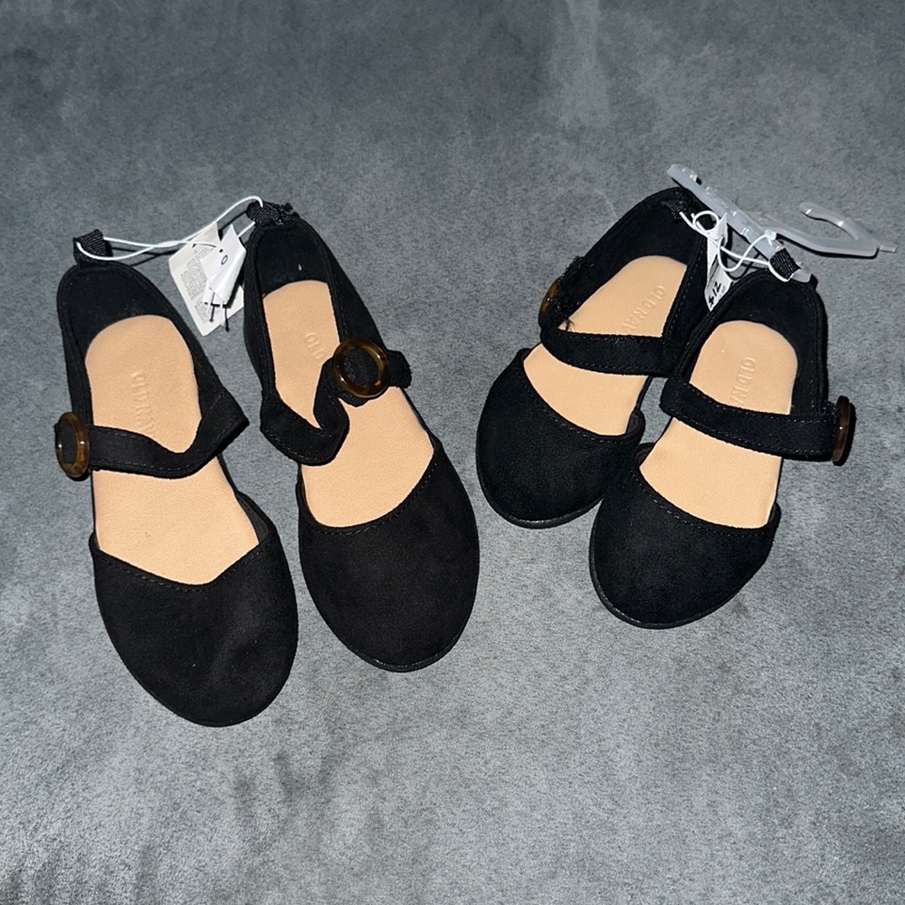 Old Navy Girls’ Suede Flat Shoes